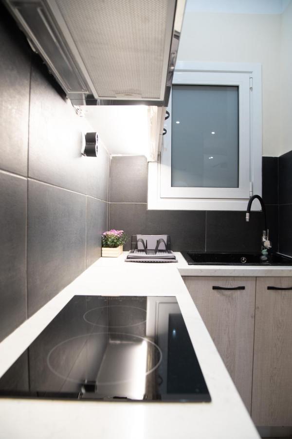 Modern Apartment Downtown أثينا المظهر الخارجي الصورة