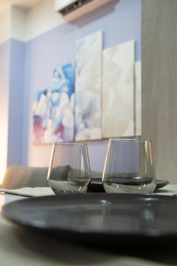 Modern Apartment Downtown أثينا المظهر الخارجي الصورة