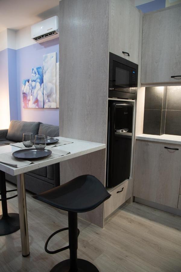 Modern Apartment Downtown أثينا المظهر الخارجي الصورة